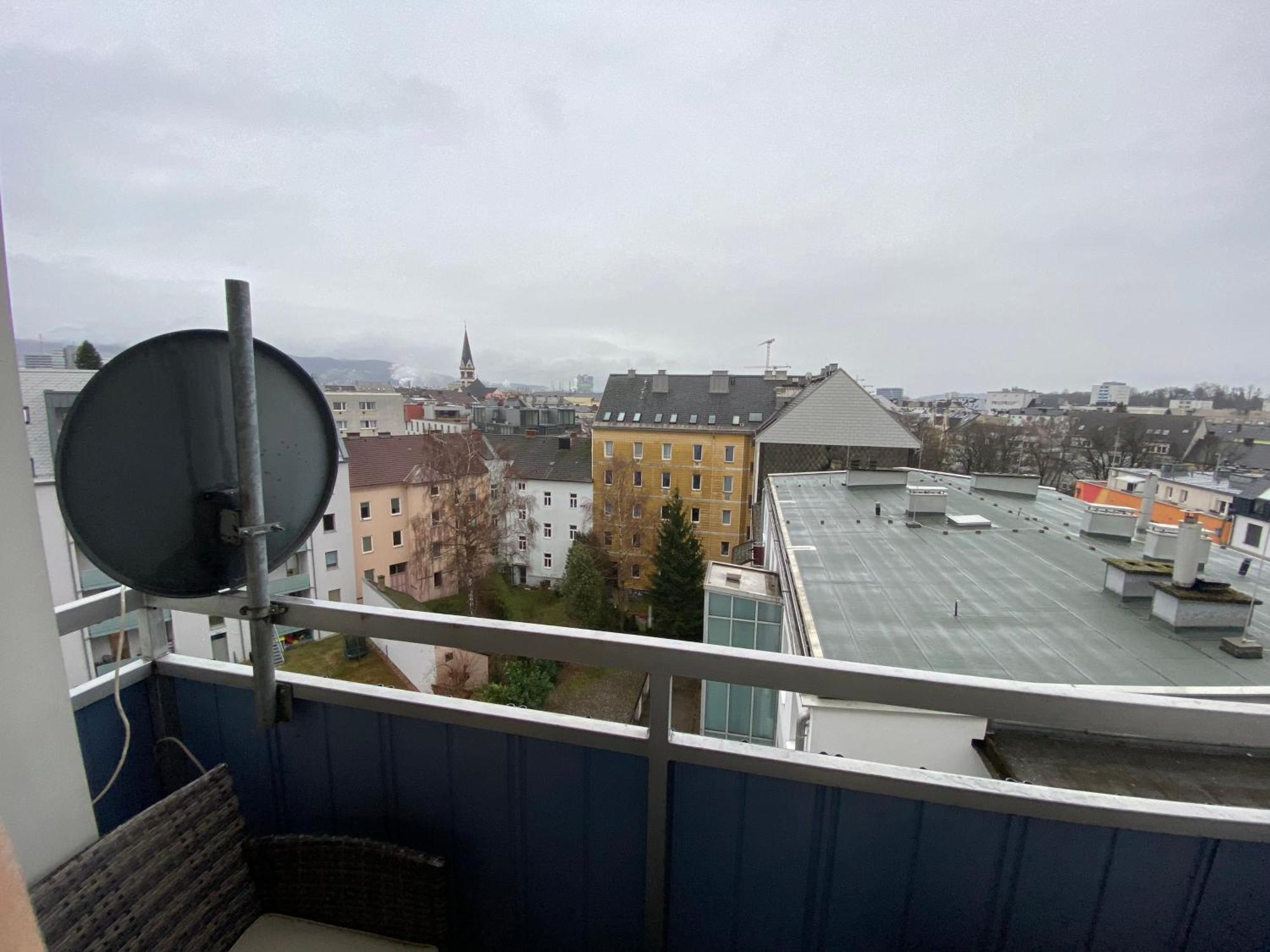 Moderne Wohnung Naehe Hauptbahnhof Linz Exterior foto